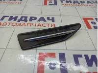 Накладка крыла переднего правого Kia Rio 877724Y000