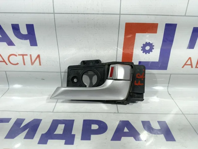 Ручка двери внутренняя передней правой Kia Rio 3 826204Y000ASQ