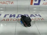 Кнопка стеклоподъемника Kia Rio 3 935804Y000