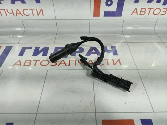Датчик положения коленвала Kia Rio 3 391802B100