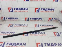 Накладка стекла переднего левого Kia Rio 4 82210H0000