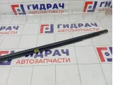 Накладка стекла заднего правого Kia Rio 4 83220H0000