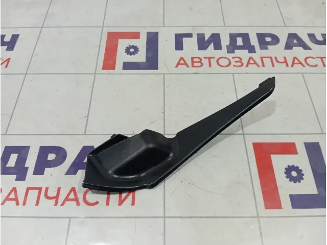 Накладка решетки стеклоочистителя левая Kia Rio 4 86153H0000