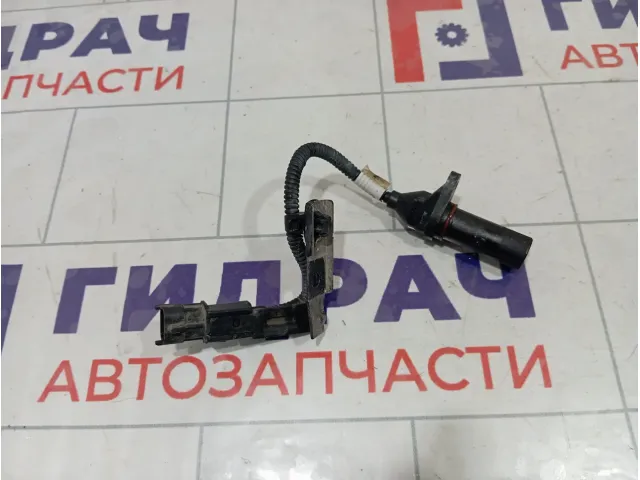 Датчик положения коленвала Kia Rio 4 391802B100