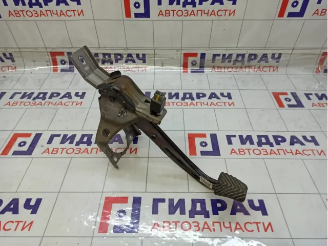 Педаль тормоза Kia Rio 4 32800H8100
