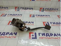 Педаль сцепления Kia Rio 4 32802H8100