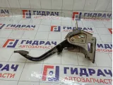 Педаль сцепления Kia Rio 4 32802H8100