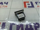 Разъем USB AUX Kia Rio 4 96120H8000