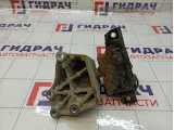 Опора двигателя левая Kia Rio 4 21830H5000