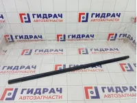 Накладка стекла переднего левого Kia Rio 82210H0000