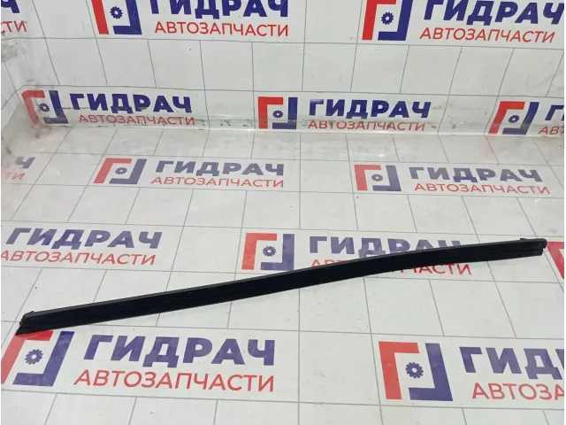 Уплотнитель стекла переднего левого Kia Rio 82231H0000
