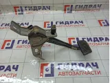 Педаль тормоза Kia Rio 32800H8200