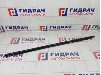 Накладка стекла переднего левого Kia Rio 82210H0000