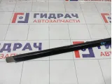 Накладка стекла переднего правого Kia Rio 82220H0000