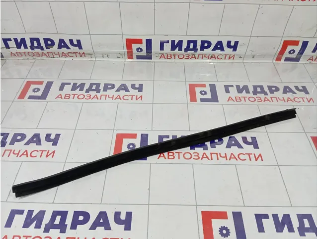 Уплотнитель стекла заднего правого Kia Rio 83241H0000