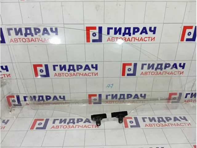 Стекло двери передней правой Kia Rio 82420H0000
