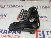 Рамка противотуманной фары правой Kia Rio 86524H0000
