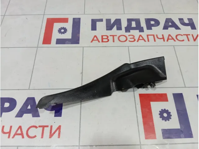 Накладка решетки стеклоочистителя левая Kia Rio 86153H0000