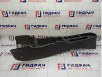 Консоль центральная Kia Rio 84611H0000WK