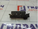 Кнопка обогрева сидений и руля Kia Rio 93300H0200WK