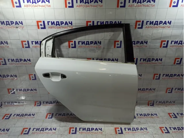 Дверь задняя правая Kia Rio 77004H0000