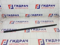 Накладка стекла переднего левого Kia Rio 82210H0000