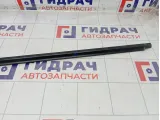 Накладка стекла переднего левого Kia Rio 82210H0000