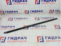 Накладка стекла переднего правого Kia Rio 82220H0000