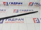 Накладка стекла заднего правого Kia Rio 83220H0000