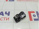 Кнопка стеклоподъемника Kia Rio 93581H0100CA