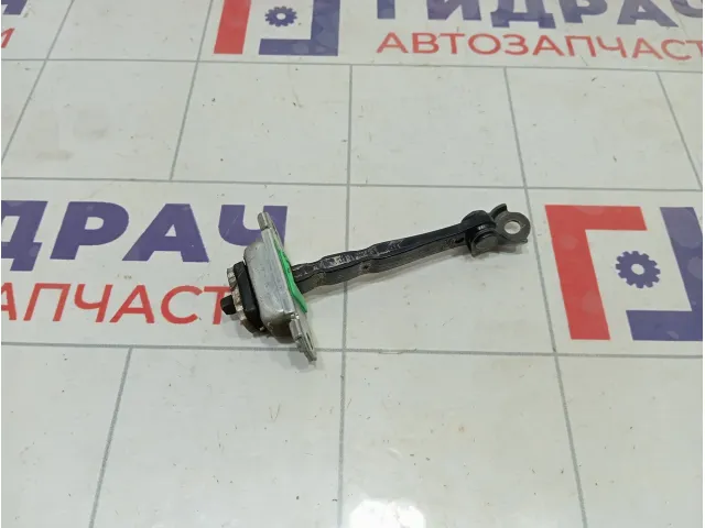 Ограничитель двери передней правой Kia Rio 79390H0000
