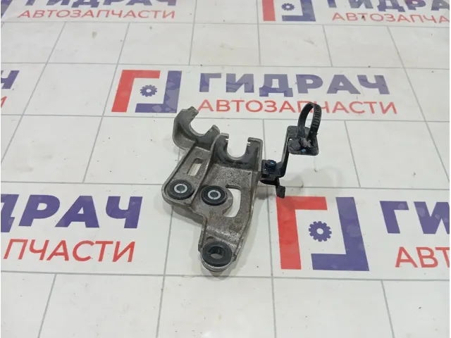 Кронштейн крепления троса КПП Kia Rio 4392032203