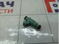 Форсунка инжекторная Kia Rio 3531026600