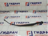 Поводок стеклоочистителя (Поводок дворника) передний правый Kia Rio 98321H2000