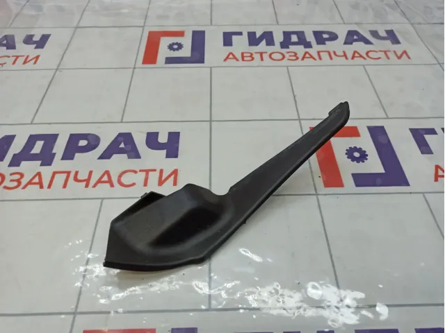 Накладка решетки стеклоочистителя левая Kia Rio 86153H0000