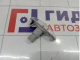 Повторитель на крыло белый правый Kia Rio (FB) 92304D8000