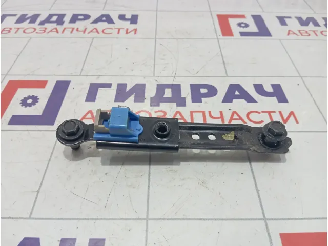 Механизм регулировки ремня безопасности Kia Rio (FB) 88890F2000