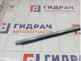 Накладка стекла переднего правого Kia Rio X-Line 82220H0010