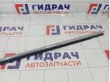 Накладка стекла переднего правого Kia Rio X-Line 82220H0010