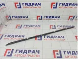 Накладка стекла переднего правого Kia Rio X-Line 82220H0010