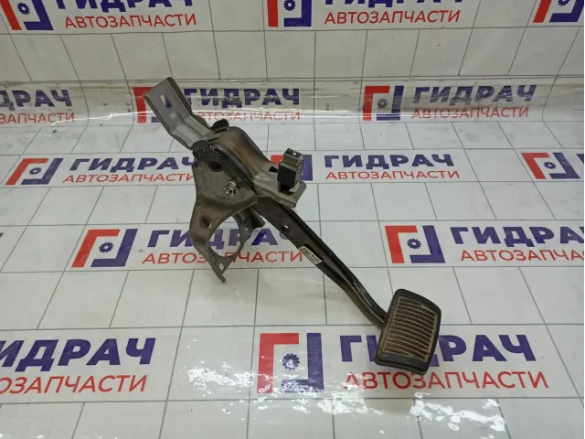 Педаль тормоза Kia Rio X-Line 32800H8200