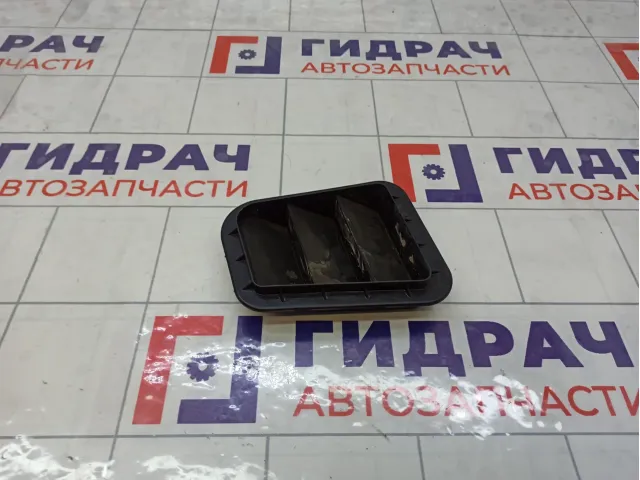 Решетка вентиляционная правая Kia Rio X-Line 975102F200