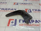 Брызговик передний правый Kia Rio 2 (JB) 86832-1G000