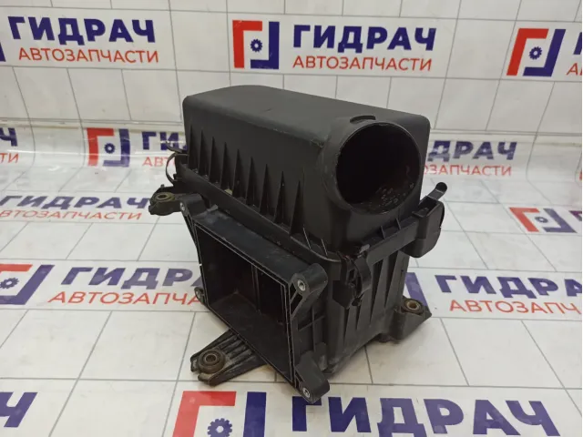 Корпус воздушного фильтра Kia Rio 2 (JB) 28110-1G000