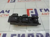 Блок управления стеклоподъемниками Kia Rio 2 (JB) 93570-1G212