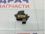 Кнопка стеклоподъемника Kia Rio 2 (JB) 93581-1G001