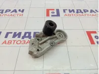 Кронштейн двигателя правый Kia Rio 2 (JB) 21820-1G000