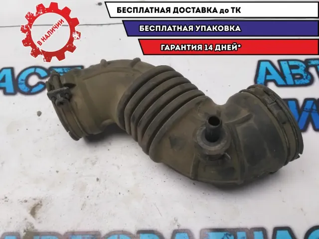 Патрубок воздушного фильтра Kia Rio 4 28140H5200 Отличное состояние