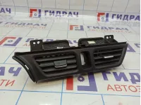 Дефлектор воздушный центральный Kia Rio 3 (QB) 974104X000WK