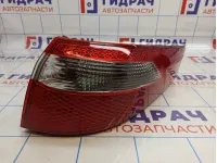 Фонарь задний наружный правый Kia Rio 3 (QB) 92402-4X000